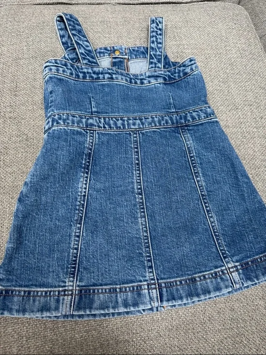 NWOT- Denim Button-Front Dress in Medium Blue - Picture 6 of 8